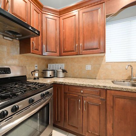 וונקובר Cambie & 61St Ave Homestay מראה חיצוני תמונה