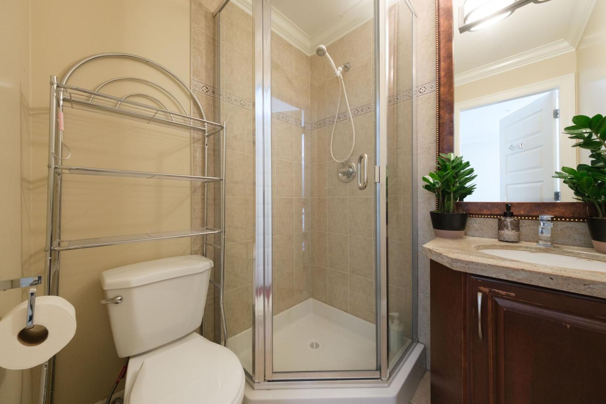 וונקובר Cambie & 61St Ave Homestay מראה חיצוני תמונה